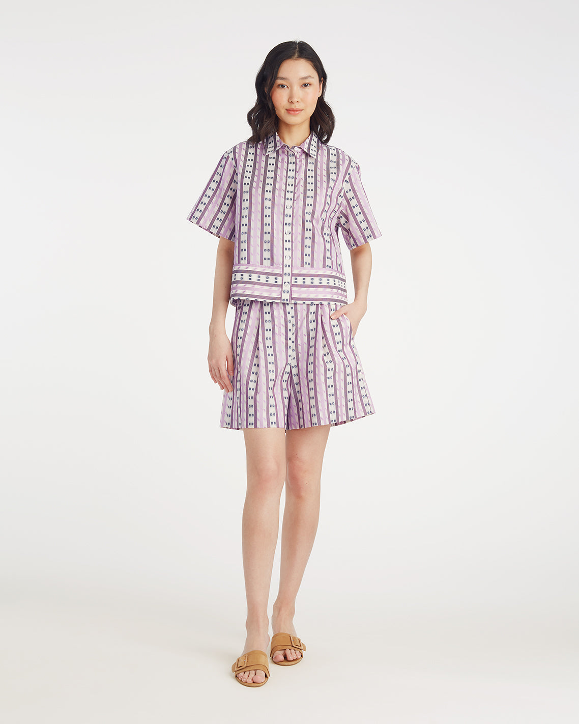 Tailored Shorts in Dotted Stripes Jacquard